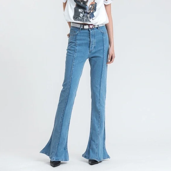 Y/PROJECT
Flared trumpet jeans. - Picture 1 of 4